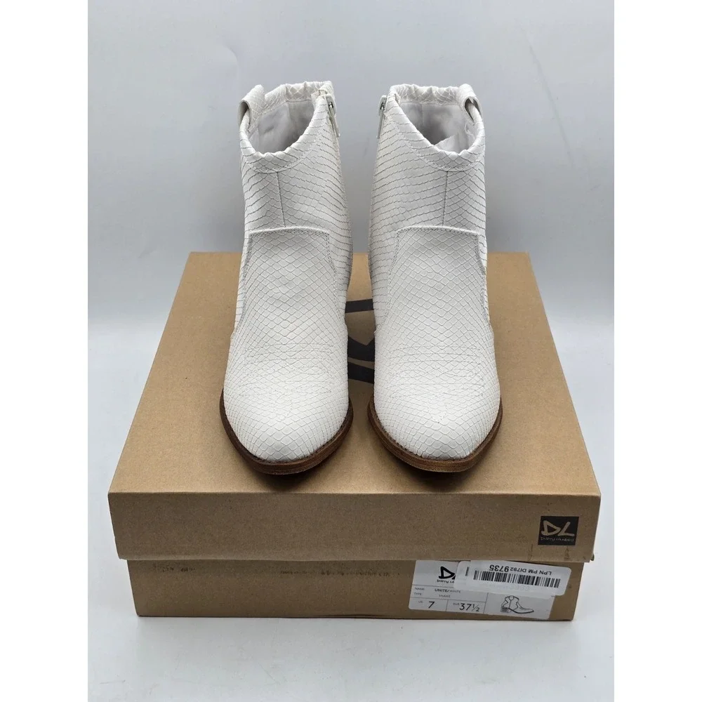 Dirty‎ Laundry Women Size 7 M Unite Snake Western Ankle Bootie White Boho Flair